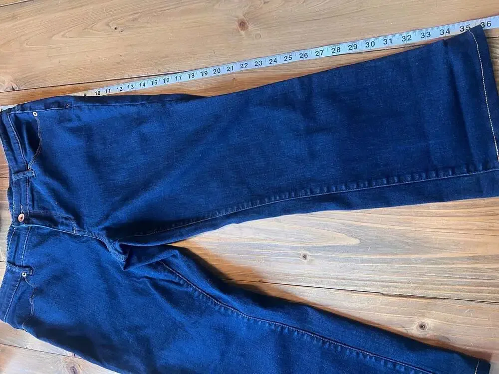 Lands' End Women's Dark Wash Straight Leg Ankle Jeans Size 14
6 - Picture 7 of 7